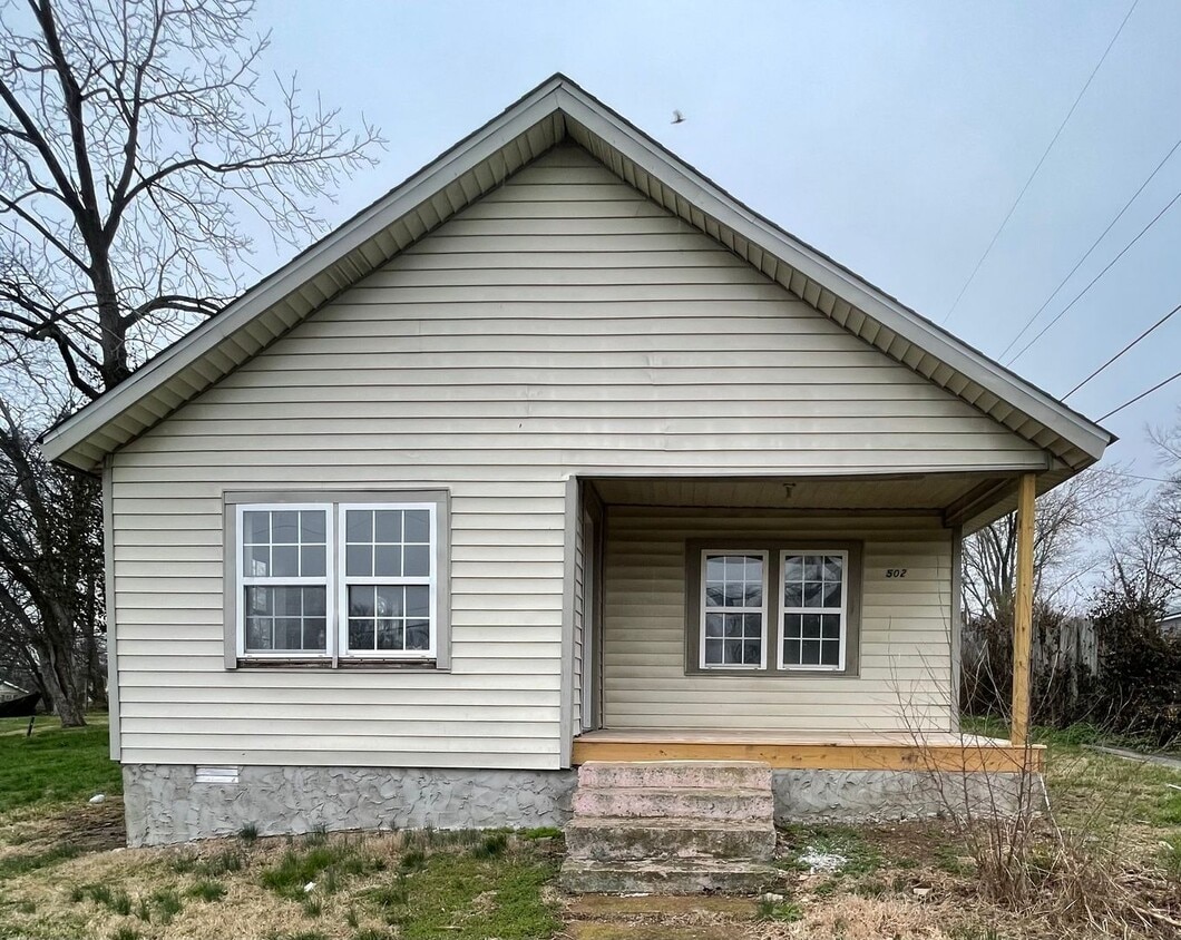 Primary Photo - Newly Remodeled 3 Bedroom, 1 bath Home