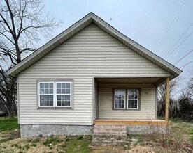 Building Photo - 502 Pace St