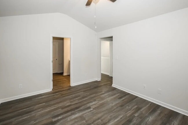 Building Photo - 11835 Brier Vlg Ln