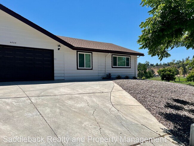 Foto del edificio - 5 br, 2 bath House - 4888 Sedgwick Ave