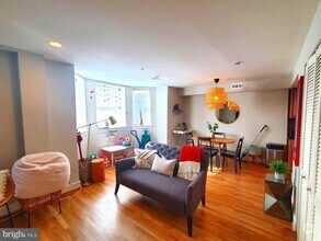 Building Photo - 1417 Chapin St NW