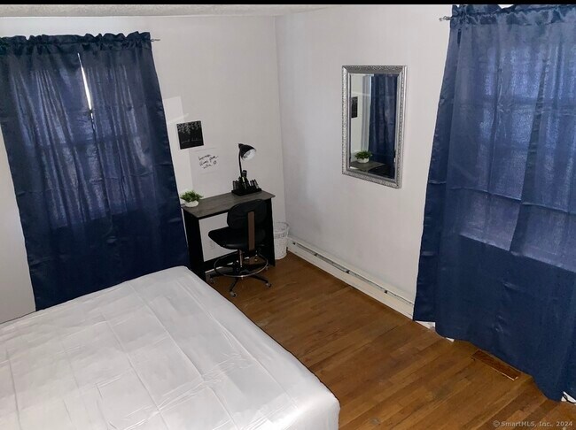 Foto del edificio - 452 East St