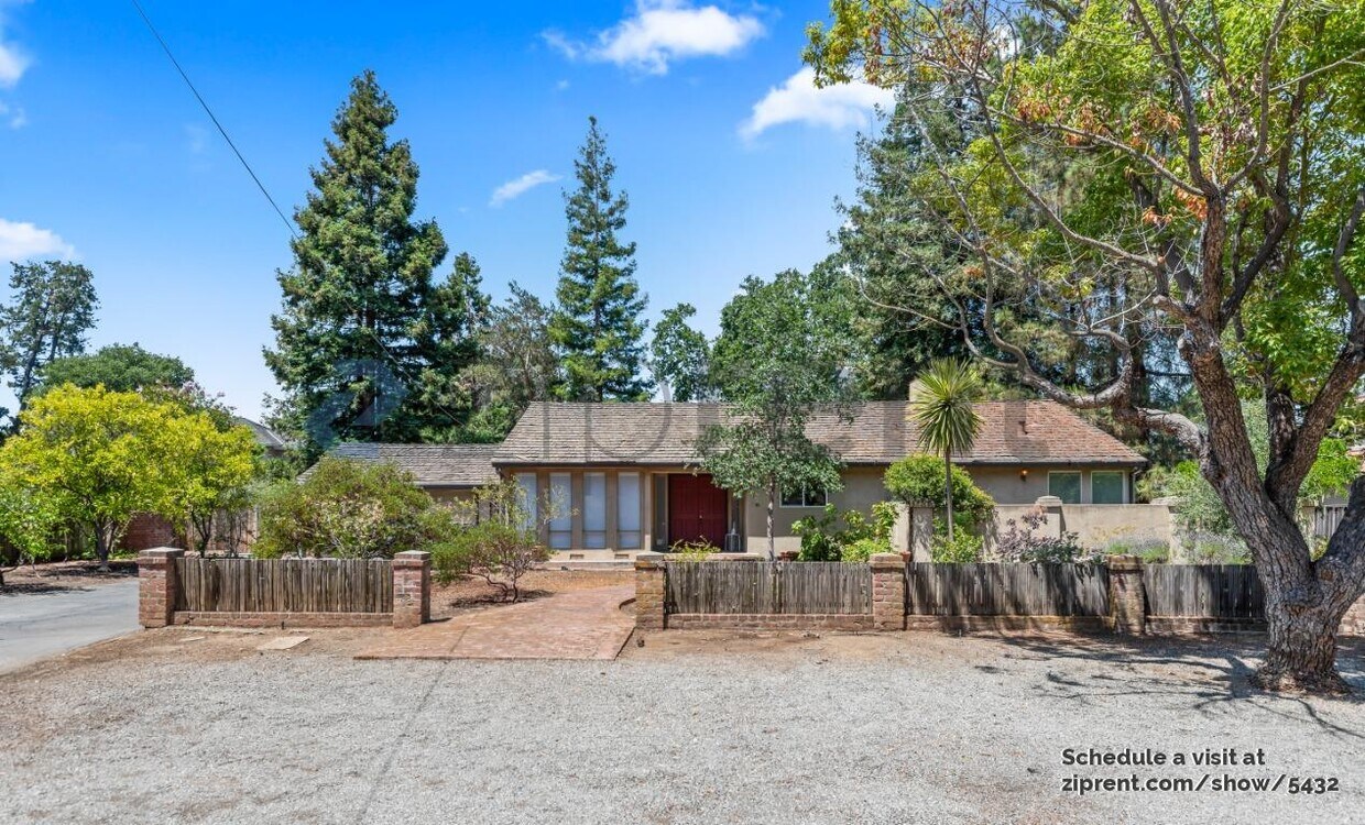 Foto principal - 666 Linden Ave