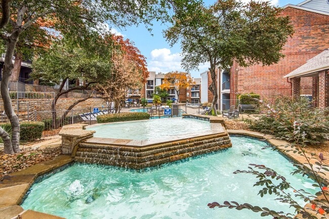 Building Photo - Hyde Park at Valley Ranch