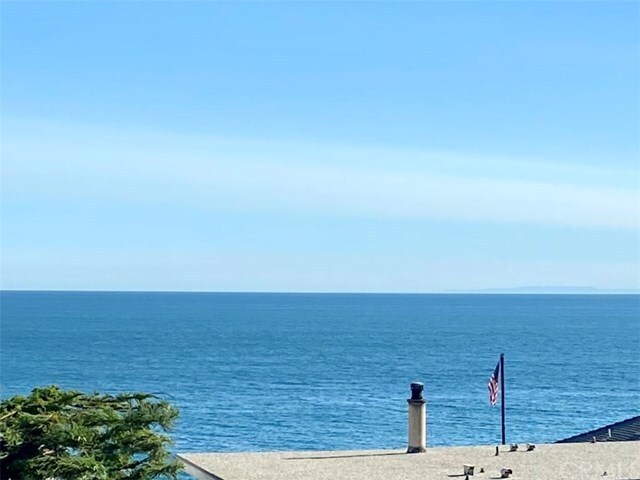 Foto del edificio - 673 N Coast Hwy