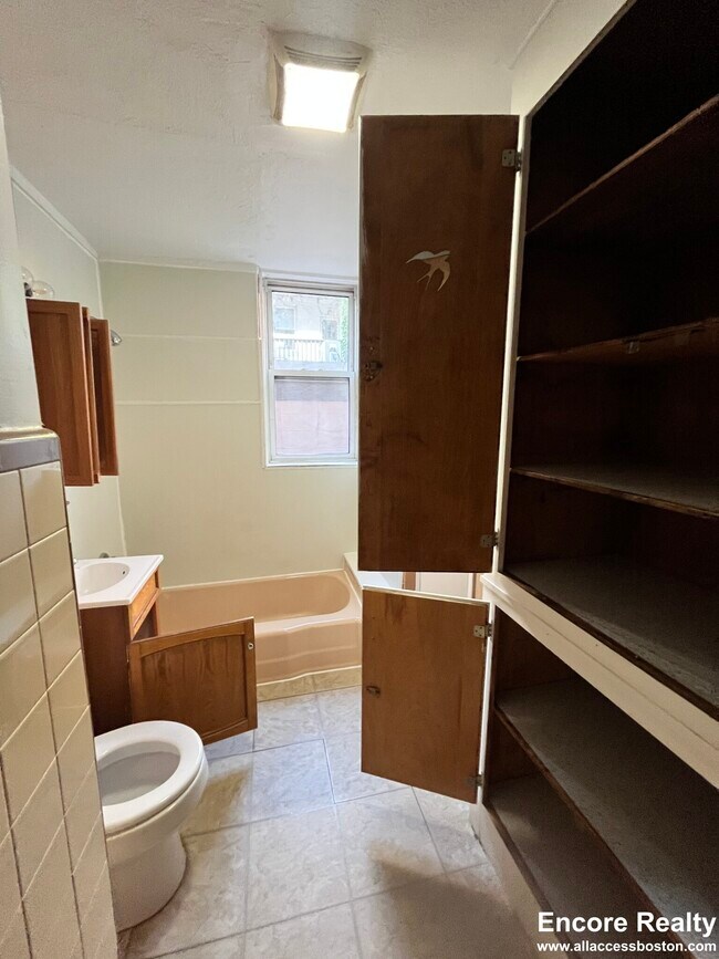 Foto del edificio - 1788 Beacon St