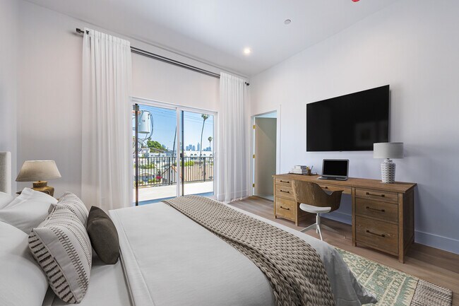 Building Photo - 242 N Dillon St