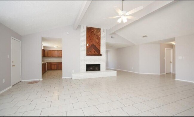 Foto del edificio - 13402 Oak Ledge Dr