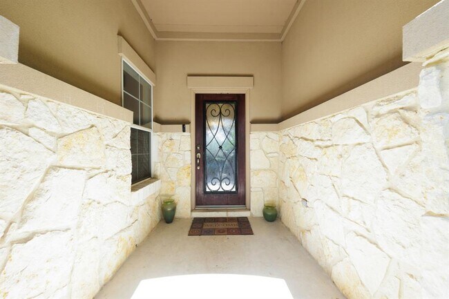 Foto del edificio - 231 St Richie Ln