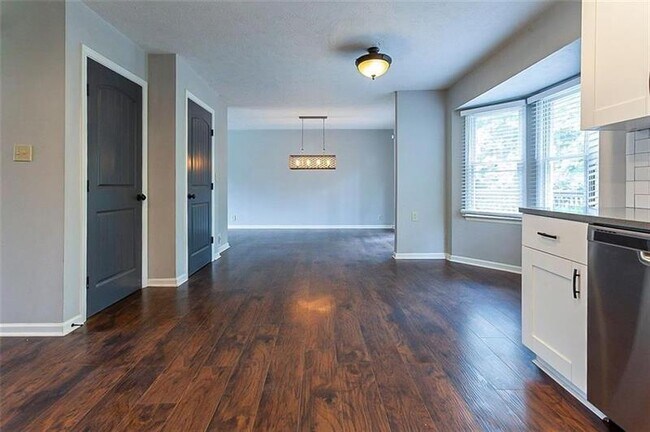 Foto del edificio - 1129 Guernsey Dr