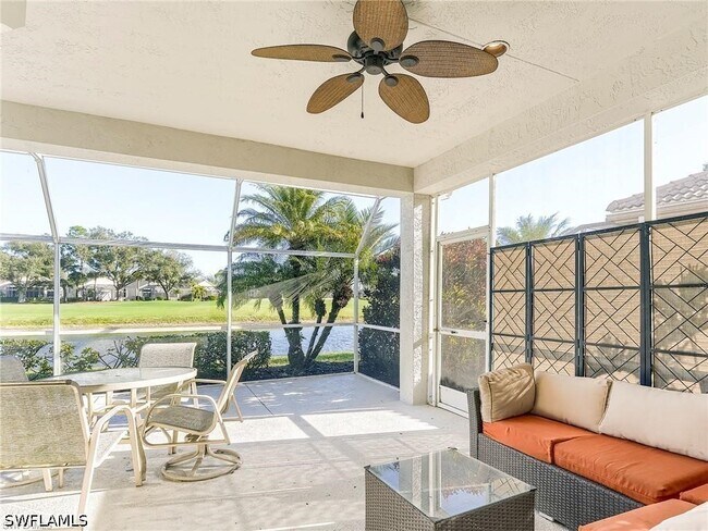 Foto del edificio - 8529 Fairway Bend Dr