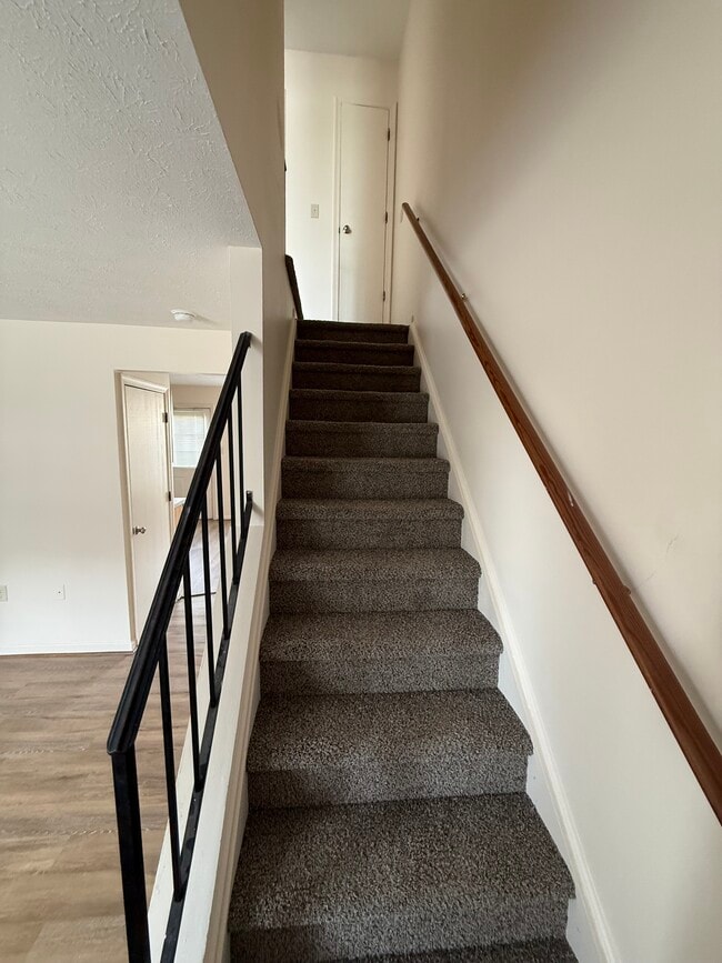 Foto del edificio - 372 Woodstock Ln