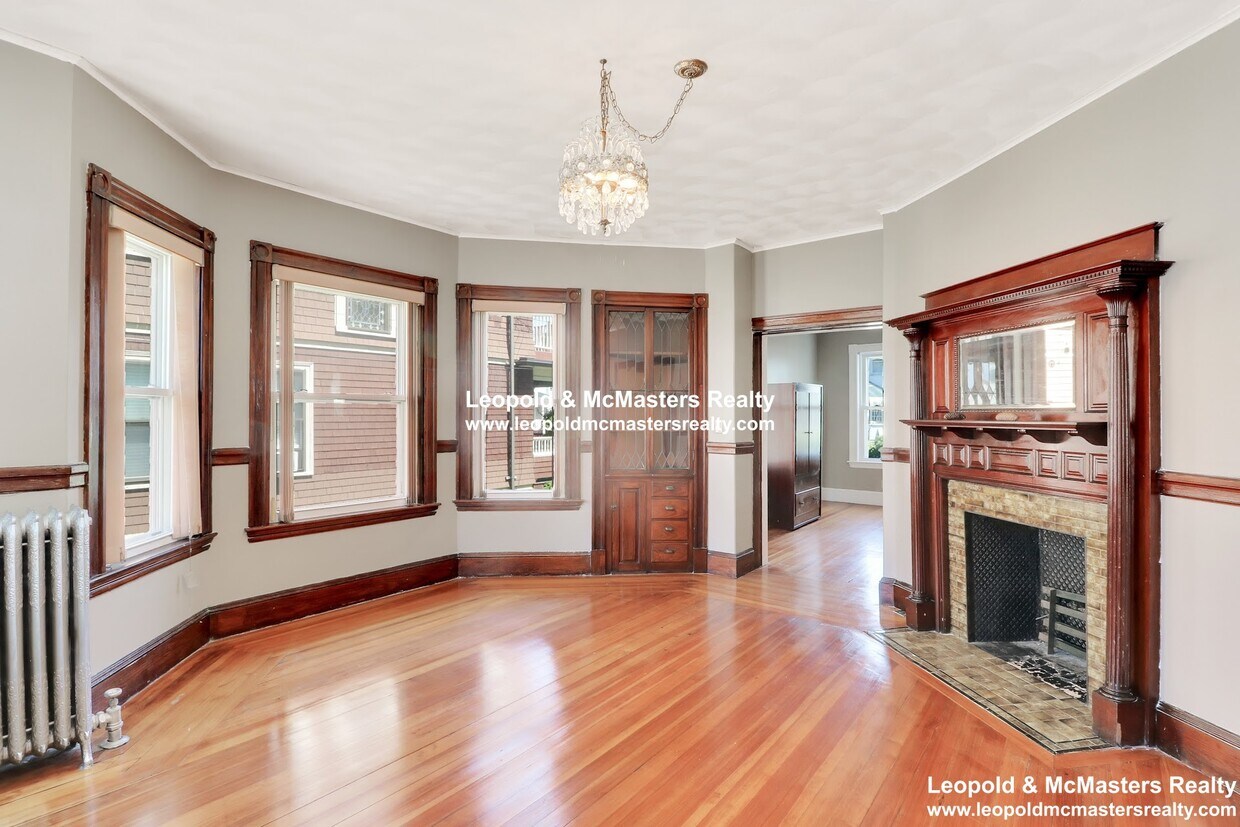 Foto principal - 288 Pleasant St