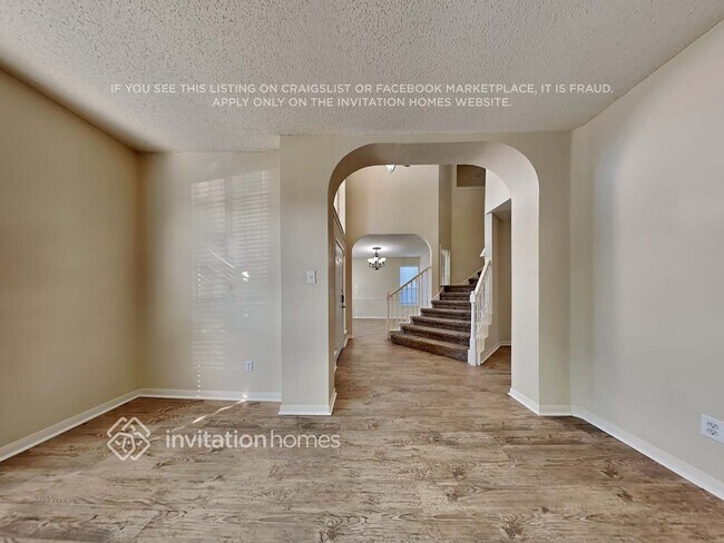 Foto del edificio - 7402 Euclid Dr
