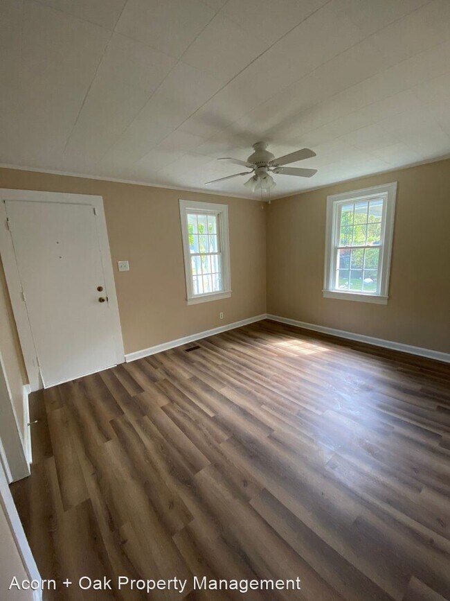 Building Photo - 3 br, 1 bath House - 719 Carter Avenue