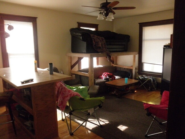 Living Room - 211 S Mills St