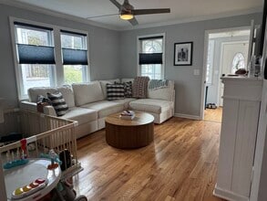 Building Photo - 77 Martin St