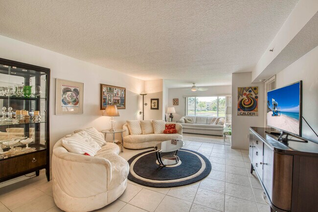 Building Photo - 12547 Imperial Isle Dr