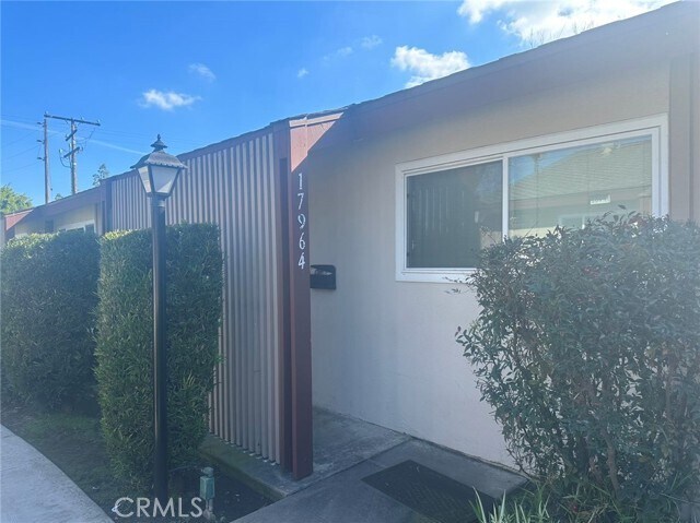 Primary Photo - 17964 Irvine Blvd