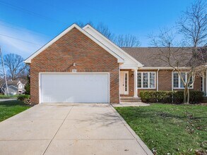 Building Photo - 532 Radcliff Dr