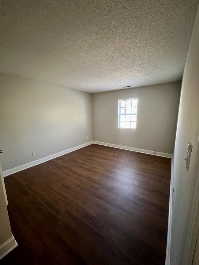 Building Photo - 1123 Gurley Street
