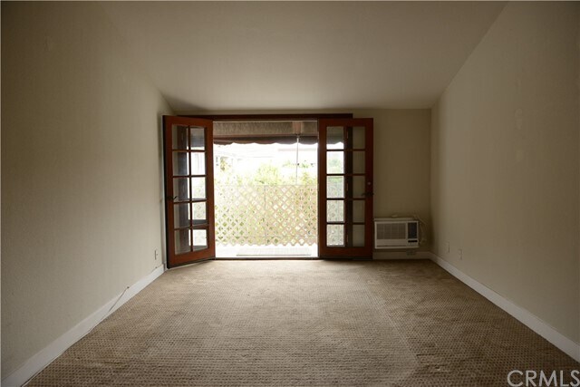 Building Photo - 3565 Linden Ave