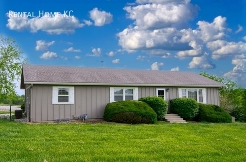 Building Photo - 23250 W 75th St