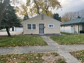 Building Photo - 14724 Dobson Ave