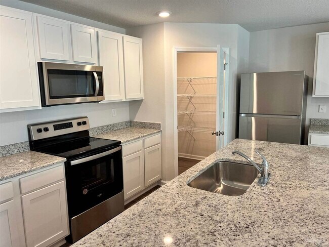 Foto del edificio - 4119 Whitetail Ln