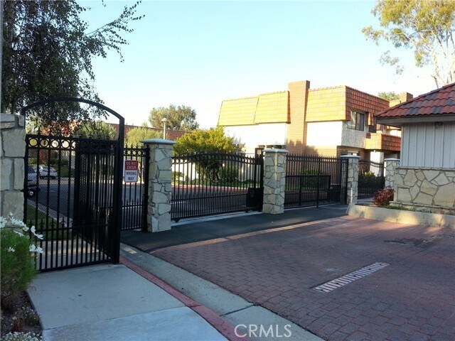 Foto del edificio - 28037 Ridgebrook Ct