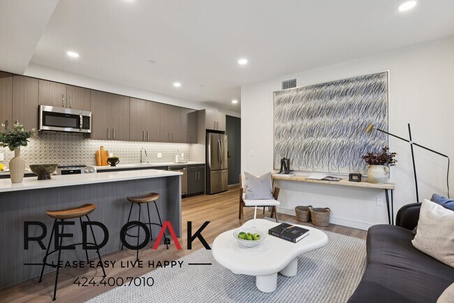 Foto del edificio - 5717 Carlton Way