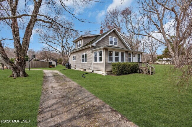 Foto del edificio - 460 Brickyard Rd