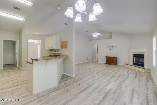 Foto del edificio - 14886 E Shadow Creek Dr