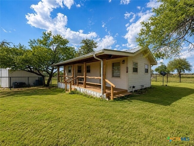 Building Photo - 2050 Tenney Creek Rd