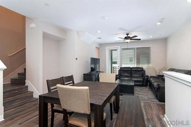 Building Photo - 709 Anchor Ct