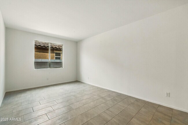 Foto del edificio - 17151 W Oberlin Way