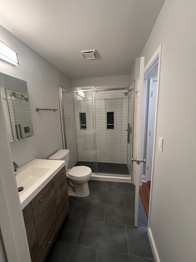 Additional photo of remodeled bathroom - 1075 Peachtree Walk NE