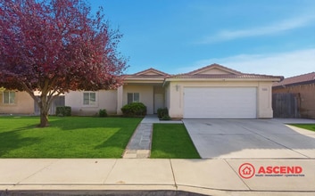 Building Photo - 5513 La Pinta Maria Dr