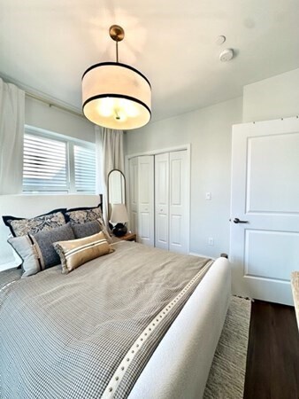 Building Photo - 200 Maverick St