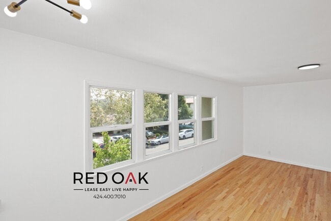 Foto del edificio - 2245 Merton Ave