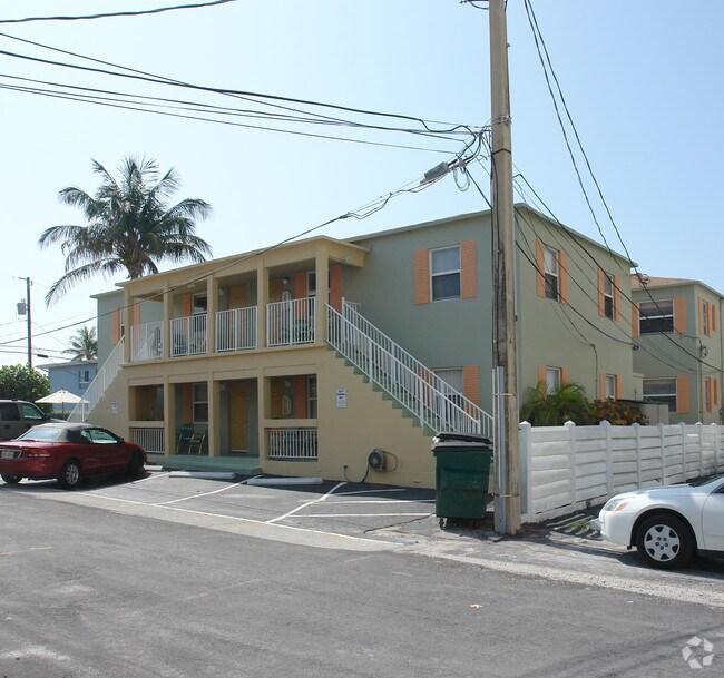 Building Photo - 1600 S Surf Rd