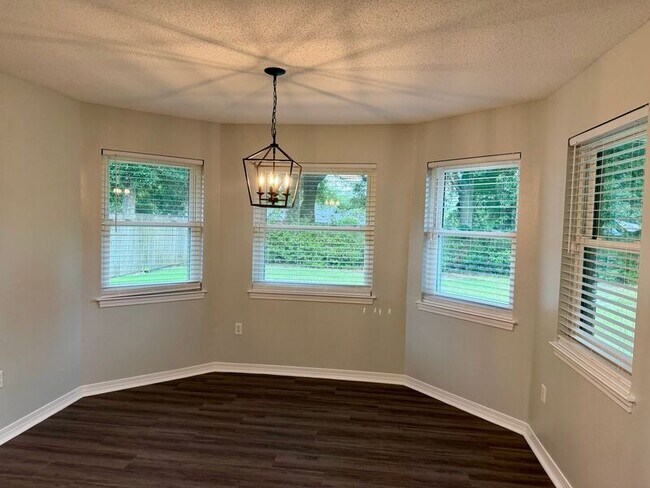 Foto del edificio - 4633 Ridge Pointe Dr