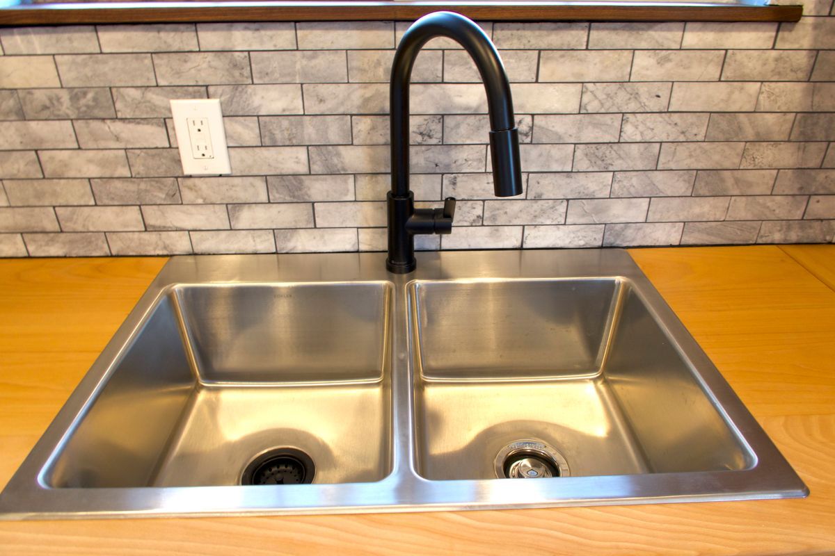 Foto del edificio - 3547 E Green St