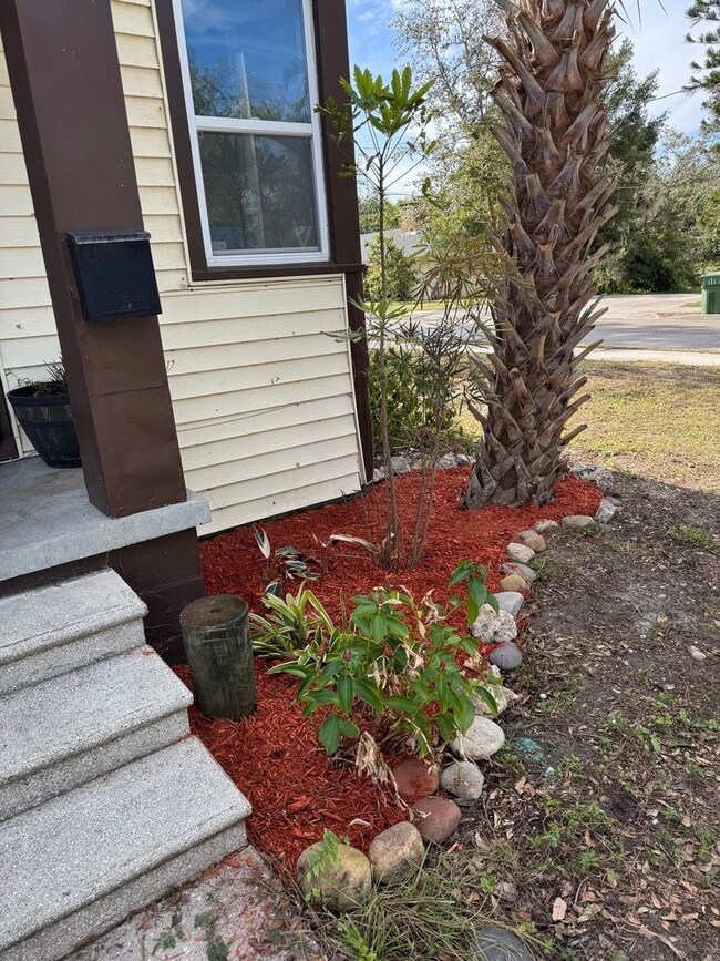 Building Photo - Charming 1BR House in Bradenton