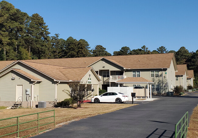 Building Photo - Pine Valley Apartments