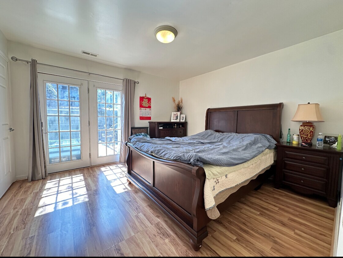 Foto principal - 2668 Hitchcock Dr