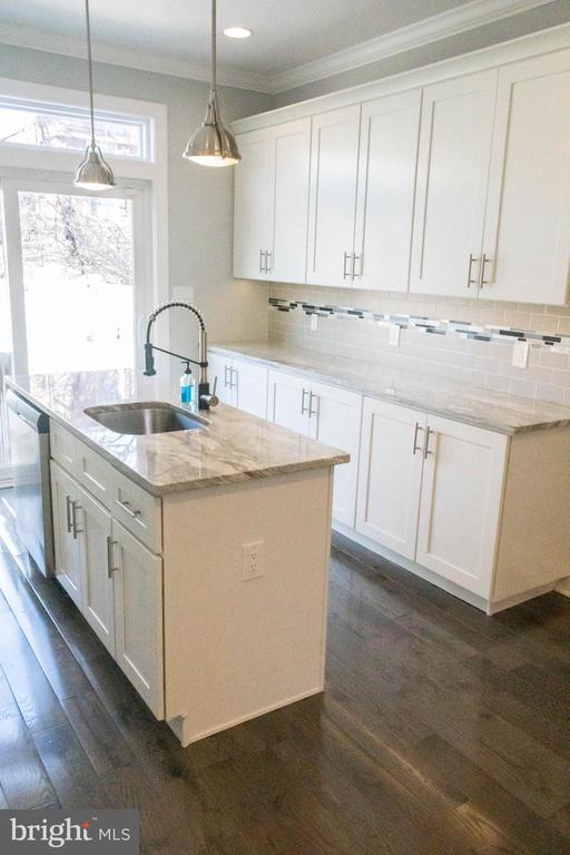 Foto del edificio - 1434 N Myrtlewood St