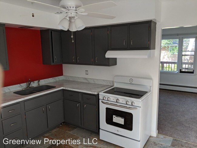 Foto del edificio - 2435 Ridgewood St