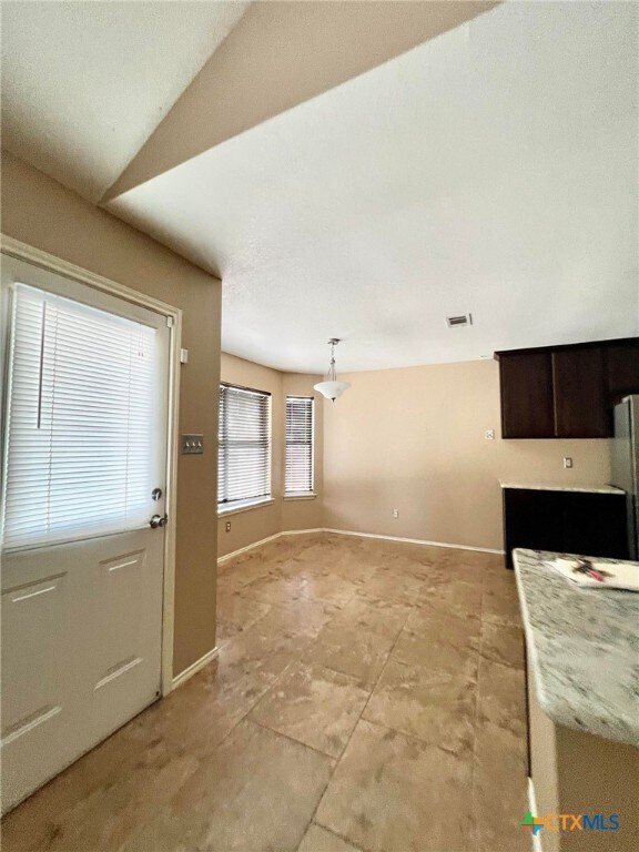 Building Photo - 2907 Wesley Dr