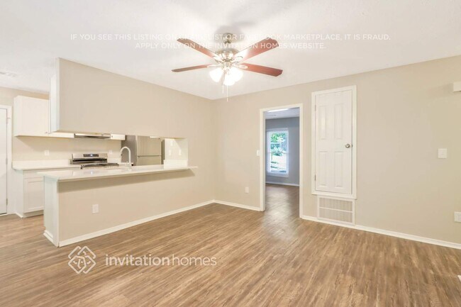 Foto del edificio - 2982 Invermere Woods Ct